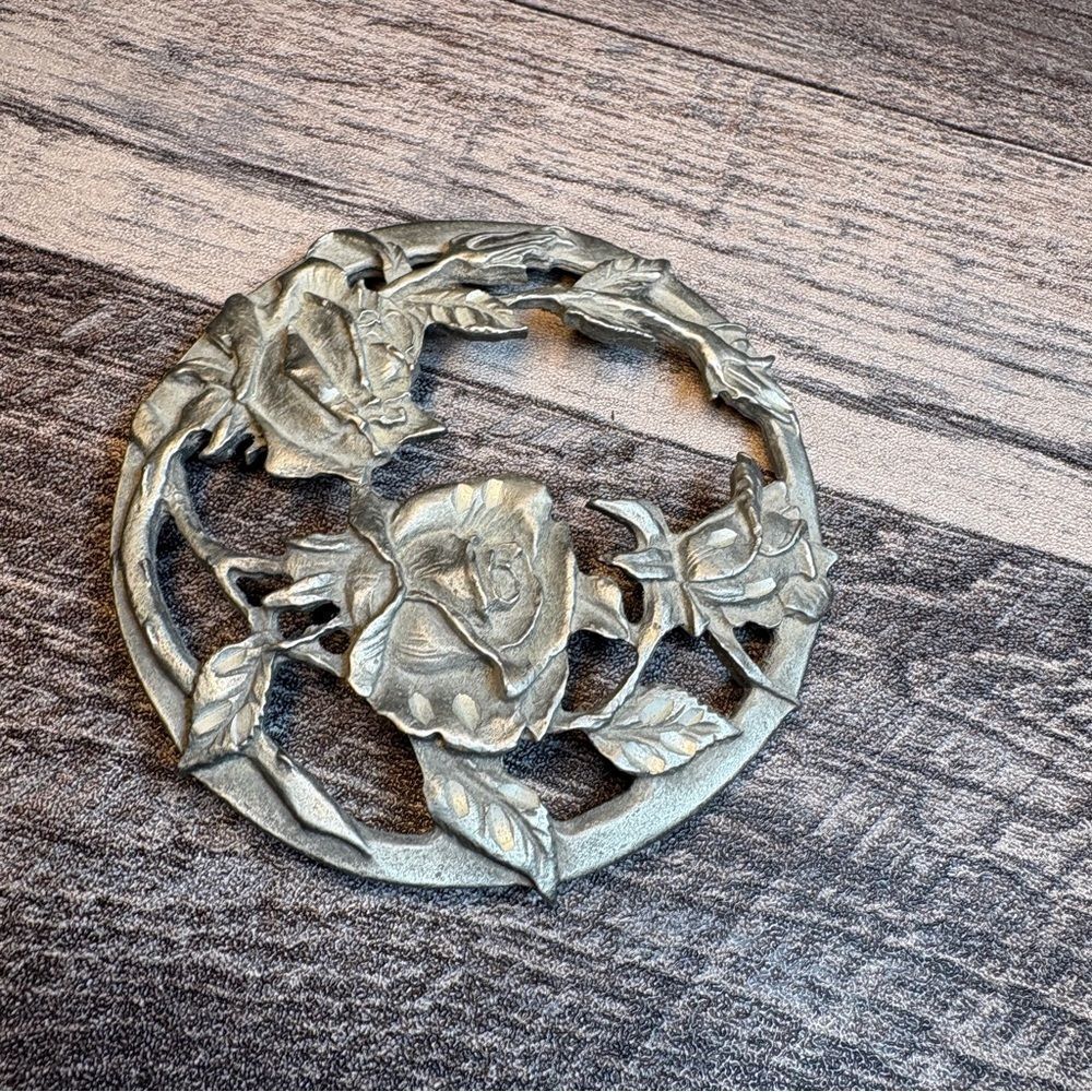 Potpourri  Rawcliffe Pewter Top Lid Rose Design 1990 PC2928